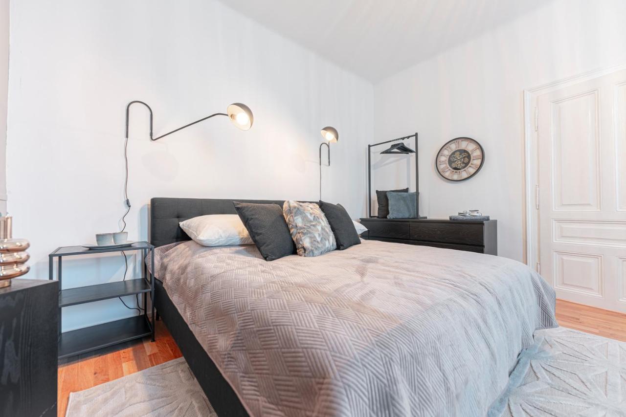City Appartement Wagram Am Hauptbahnhof 圣珀尔滕 外观 照片